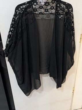 Sheer Black Lace-Detail Kimono Shrug Cover Up One Size Flora